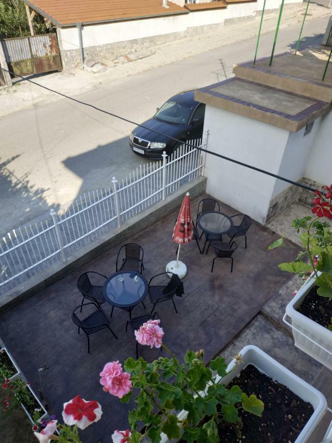 Apartment вийг *