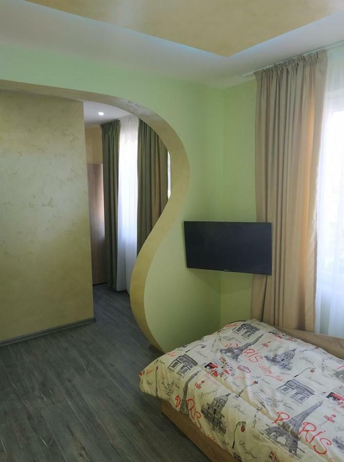 Apartment вийг *